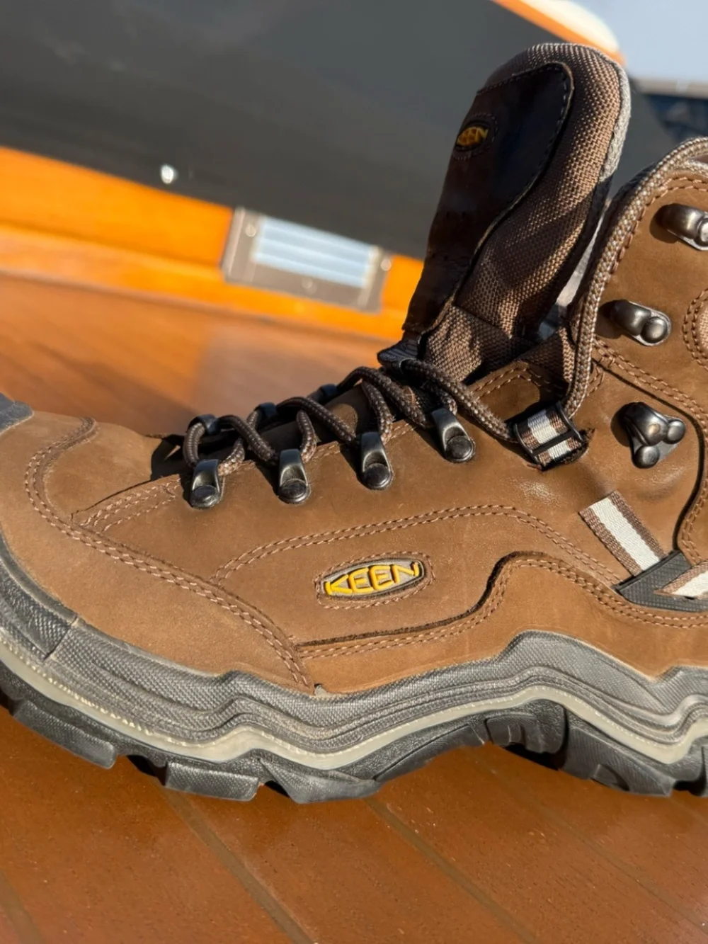 Keen Durand II Mens Mid Waterproof Hiker 11.5 EU 45 excellent shape